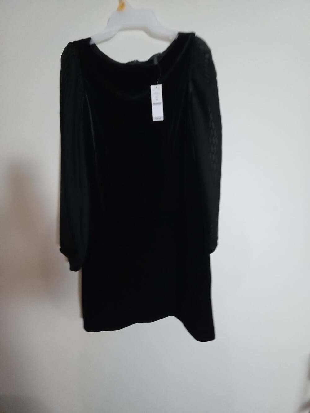 White House Black Market LS Velvet Pleat Sleeve Shift Dress Black 4P